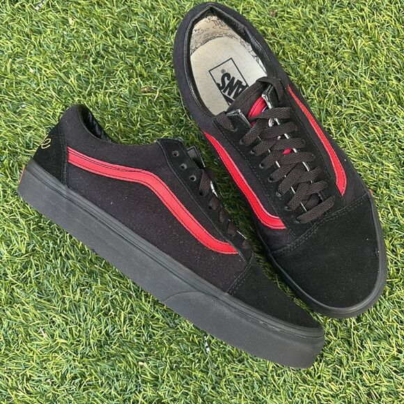 Vans x Disney Mickey Mouse Black Shoes Sneakers in Mens Size 9.5 - Picture 2 of 9